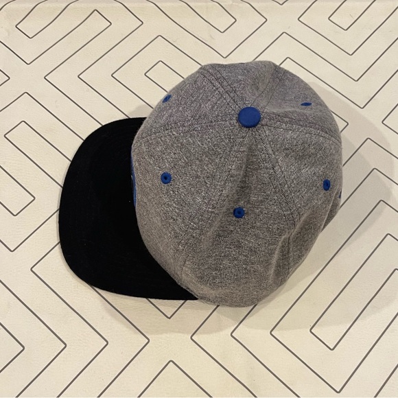 New Mitchell & Ness Golden State Warriors Snapback Hat - Picture 8 of 11